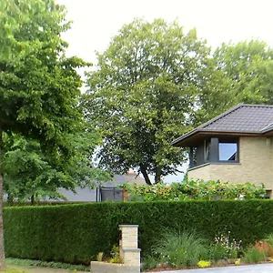 2* Bed & Breakfast Mentari